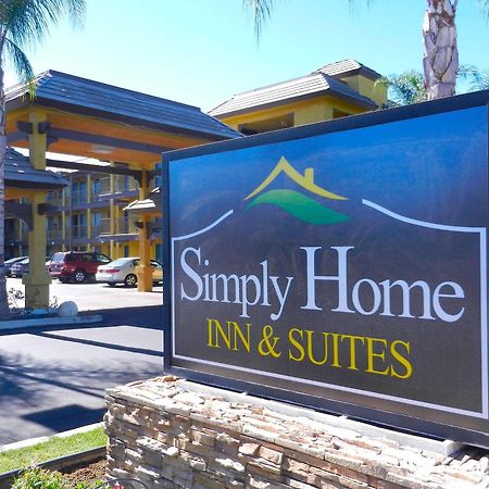 Simply Home Inn & Suites - Riverside Esterno foto