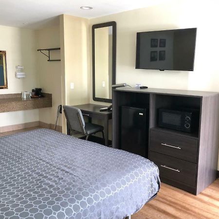Simply Home Inn & Suites - Riverside Esterno foto