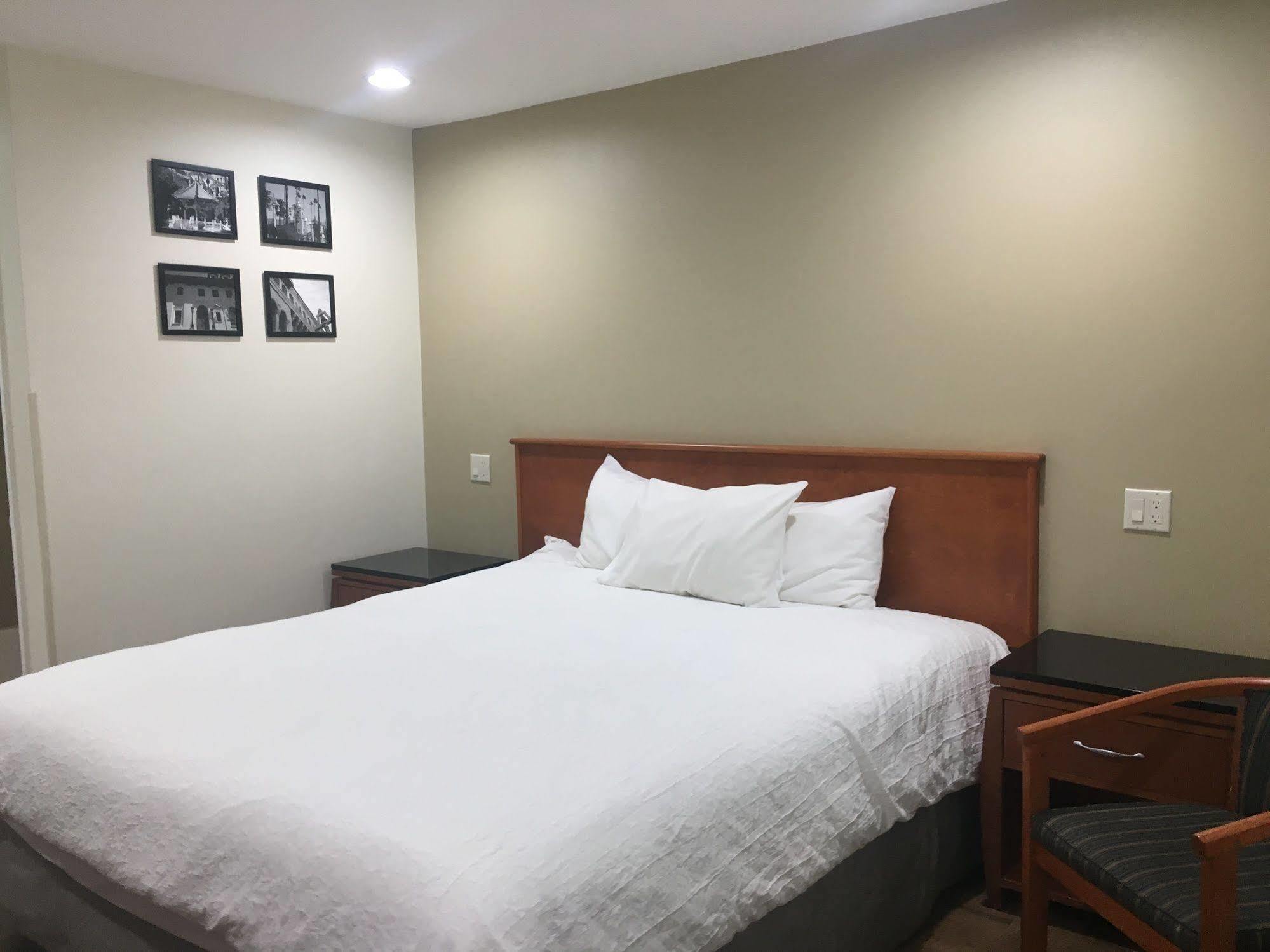 Simply Home Inn & Suites - Riverside Esterno foto
